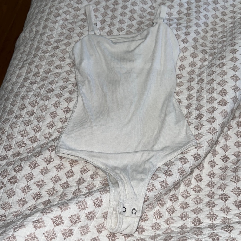 Hollister white body suit tank top. Bra built in!